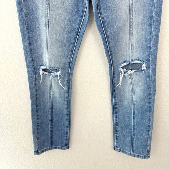 KanCan Womens Marley High Rise Slim Straight Jeans Size 0/23 Distressed Blue - Picture 4 of 9